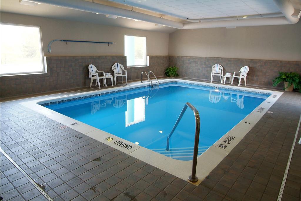 Country Inn & Suites By Radisson, Holland, Mi מראה חיצוני תמונה