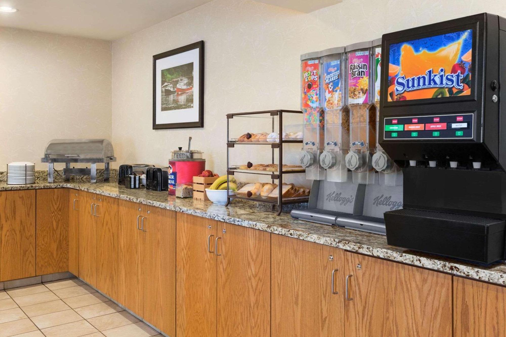 Country Inn & Suites By Radisson, Holland, Mi מראה חיצוני תמונה