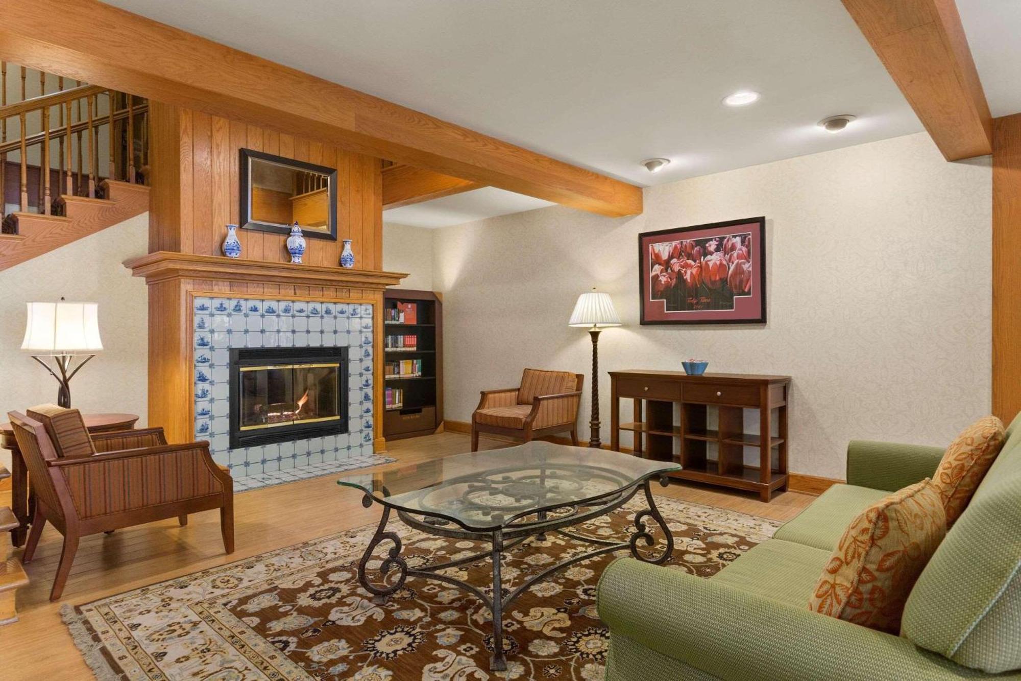 Country Inn & Suites By Radisson, Holland, Mi מראה חיצוני תמונה