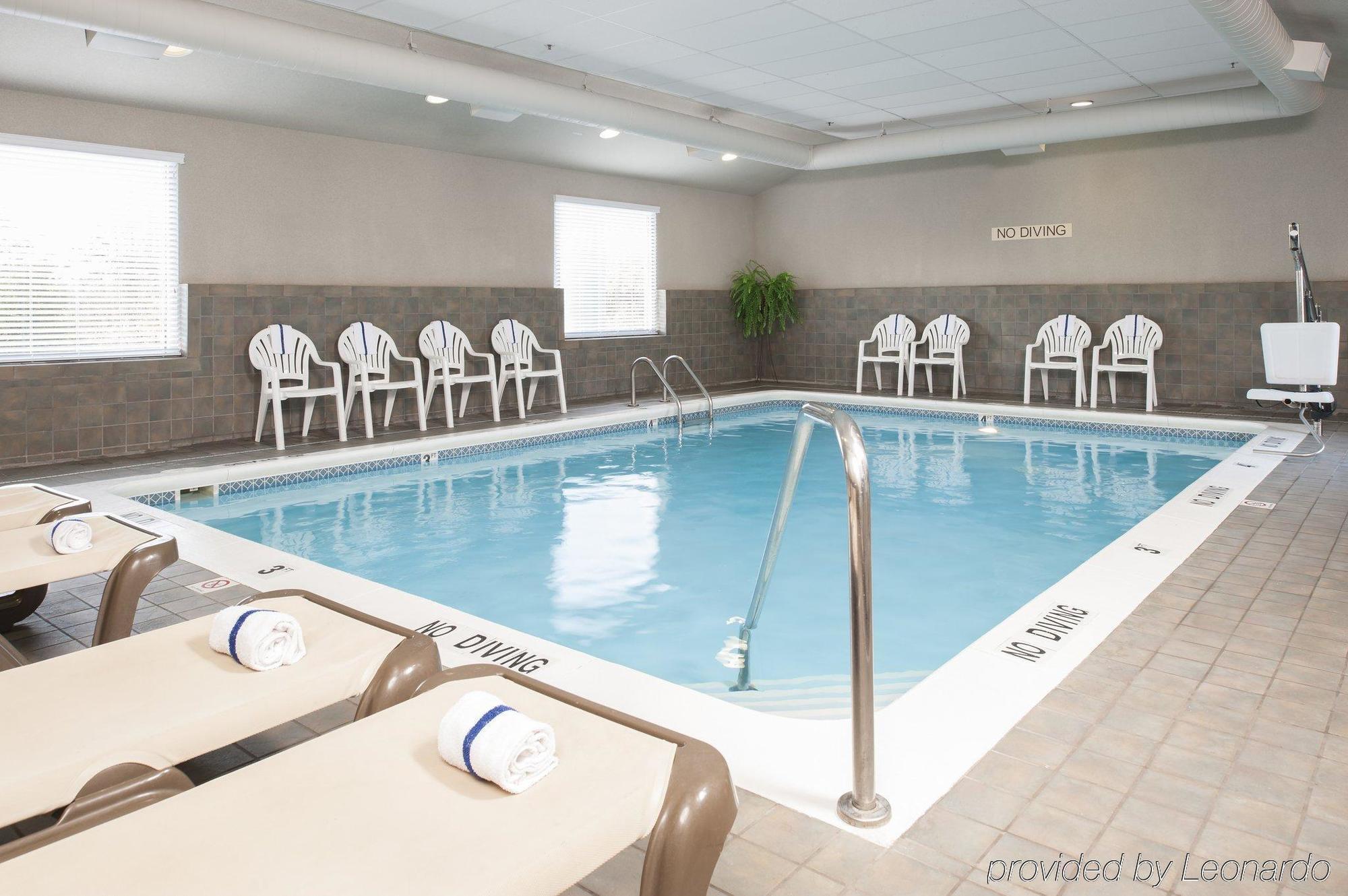 Country Inn & Suites By Radisson, Holland, Mi מראה חיצוני תמונה